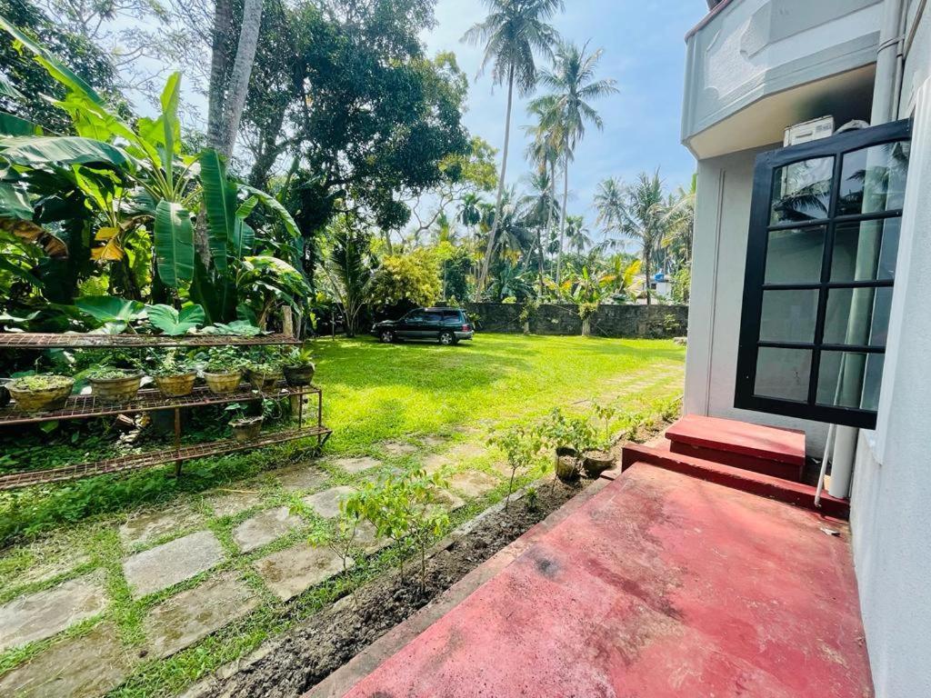 Galle Side Homestay Екстериор снимка